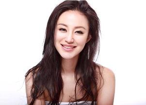 雯迪斯个人资料,才华横溢的年轻歌手，音乐之路上的璀璨星辰